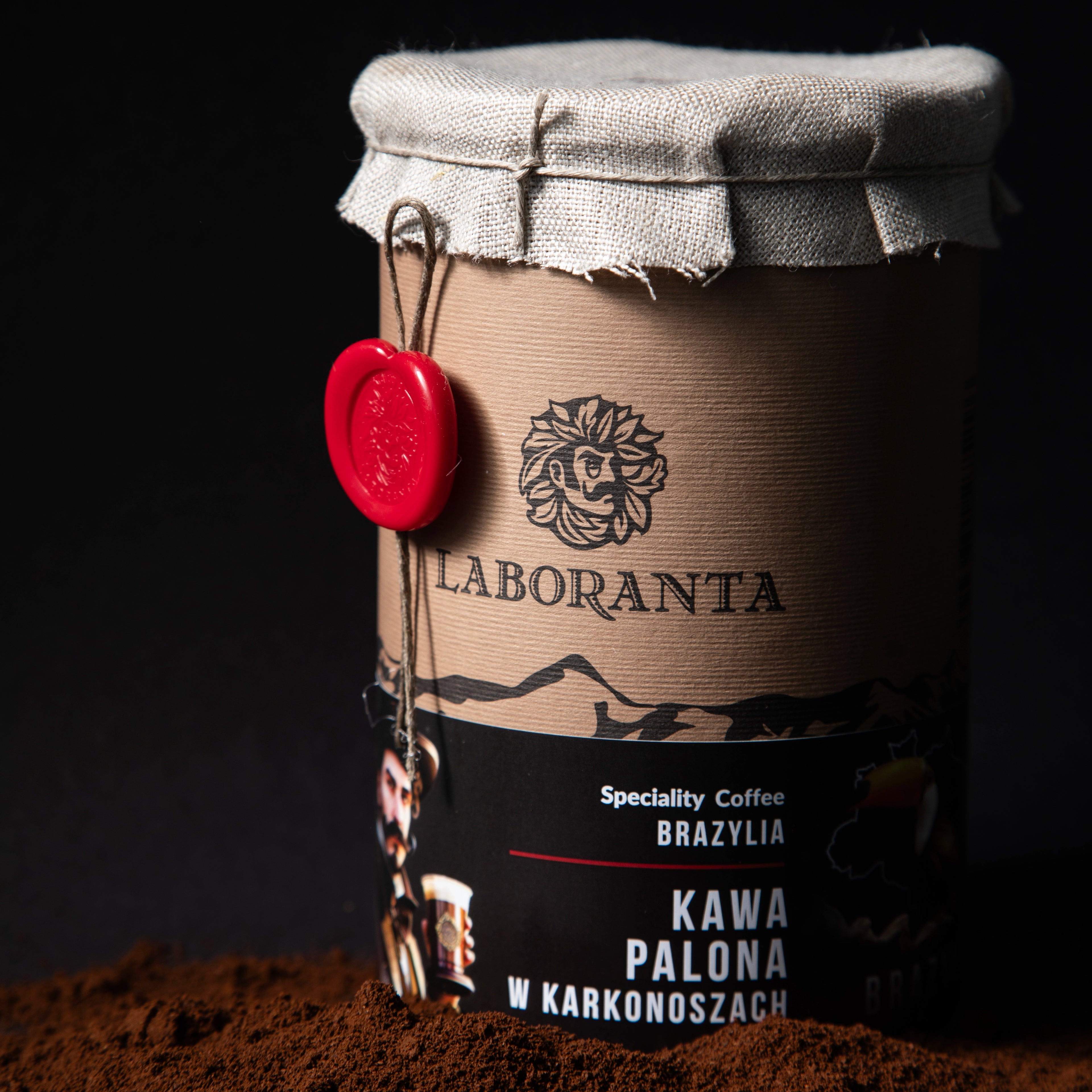 Kawa w opakowaniu ozdobnym